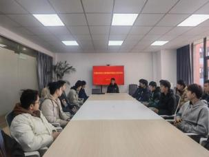 优秀退役复学座谈.png