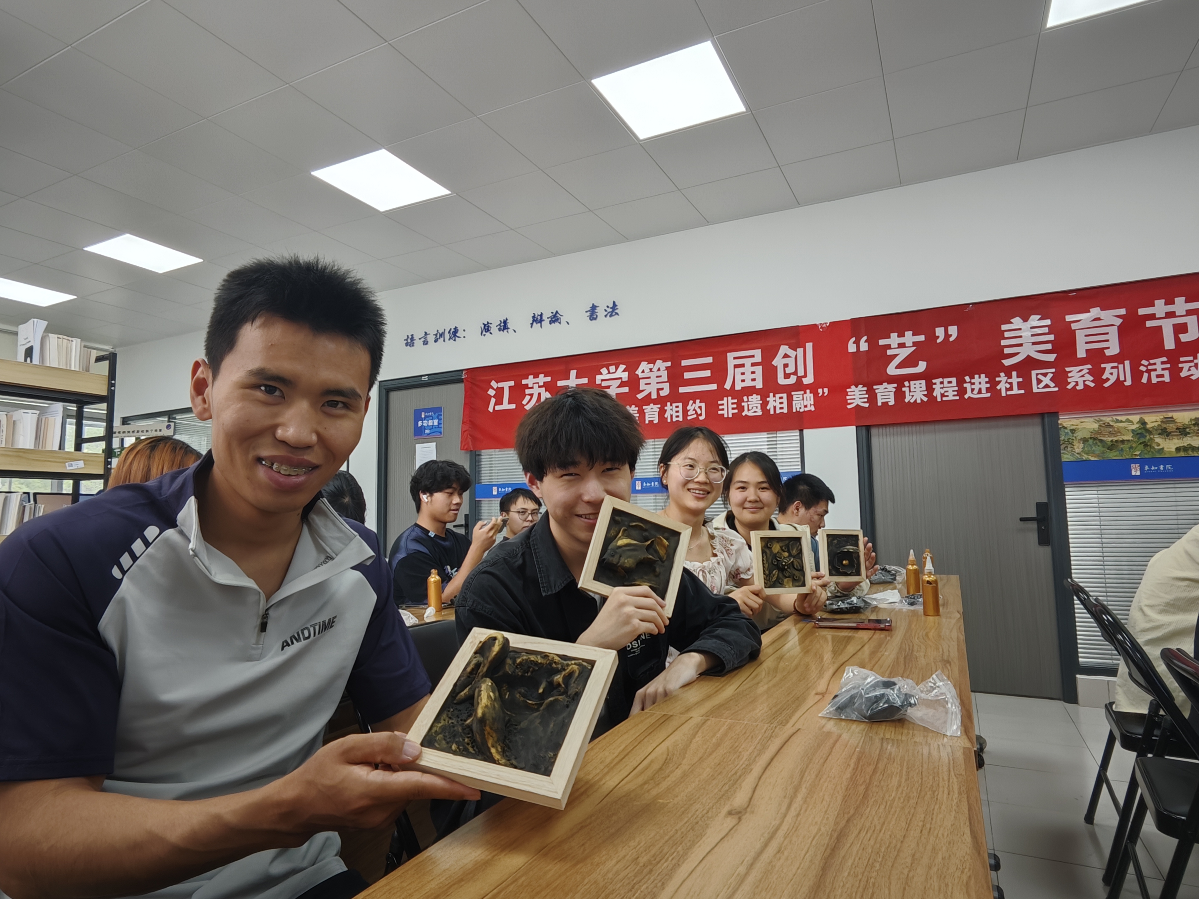 微信图片_20250429145218.jpg 微信图片_20250429145218.jpg