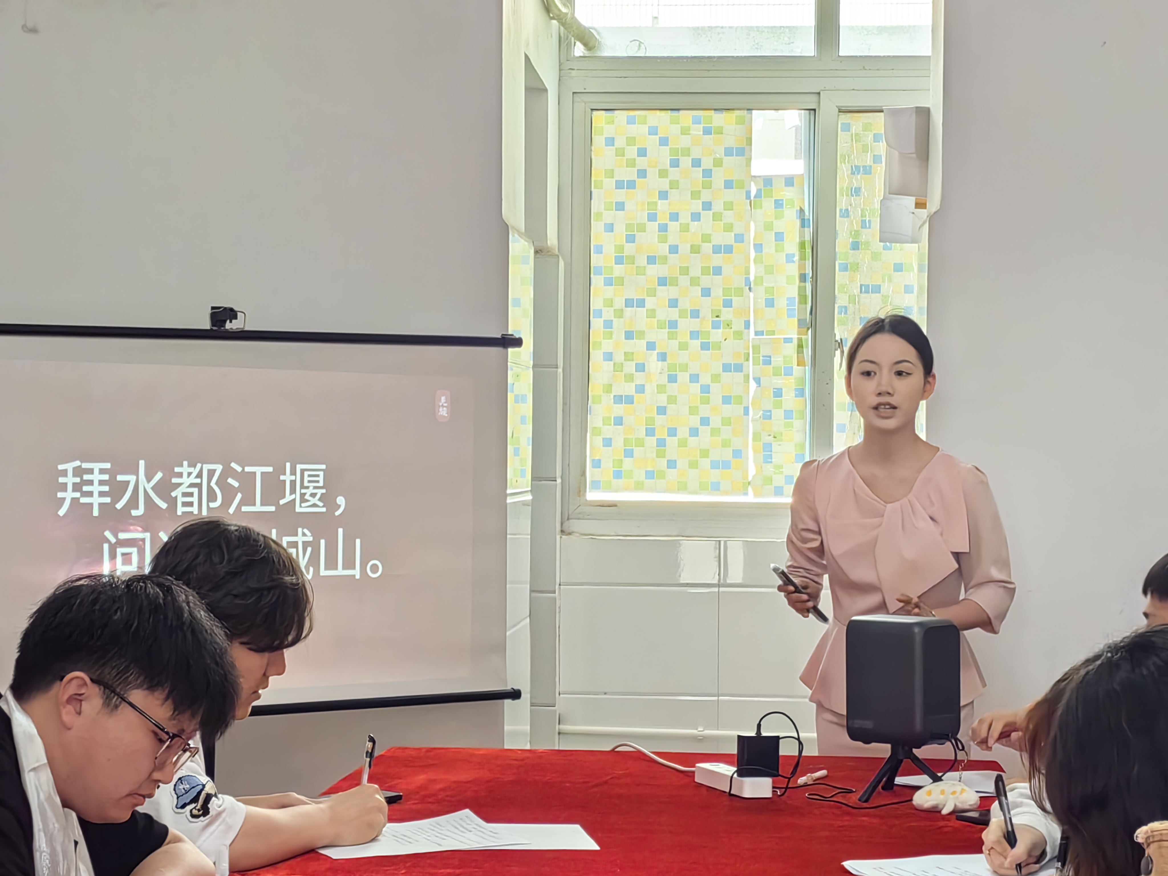 活动现场.jpg 活动现场.jpg