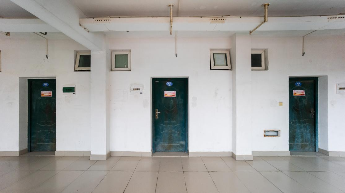 图2 宿舍党员身份标识.png