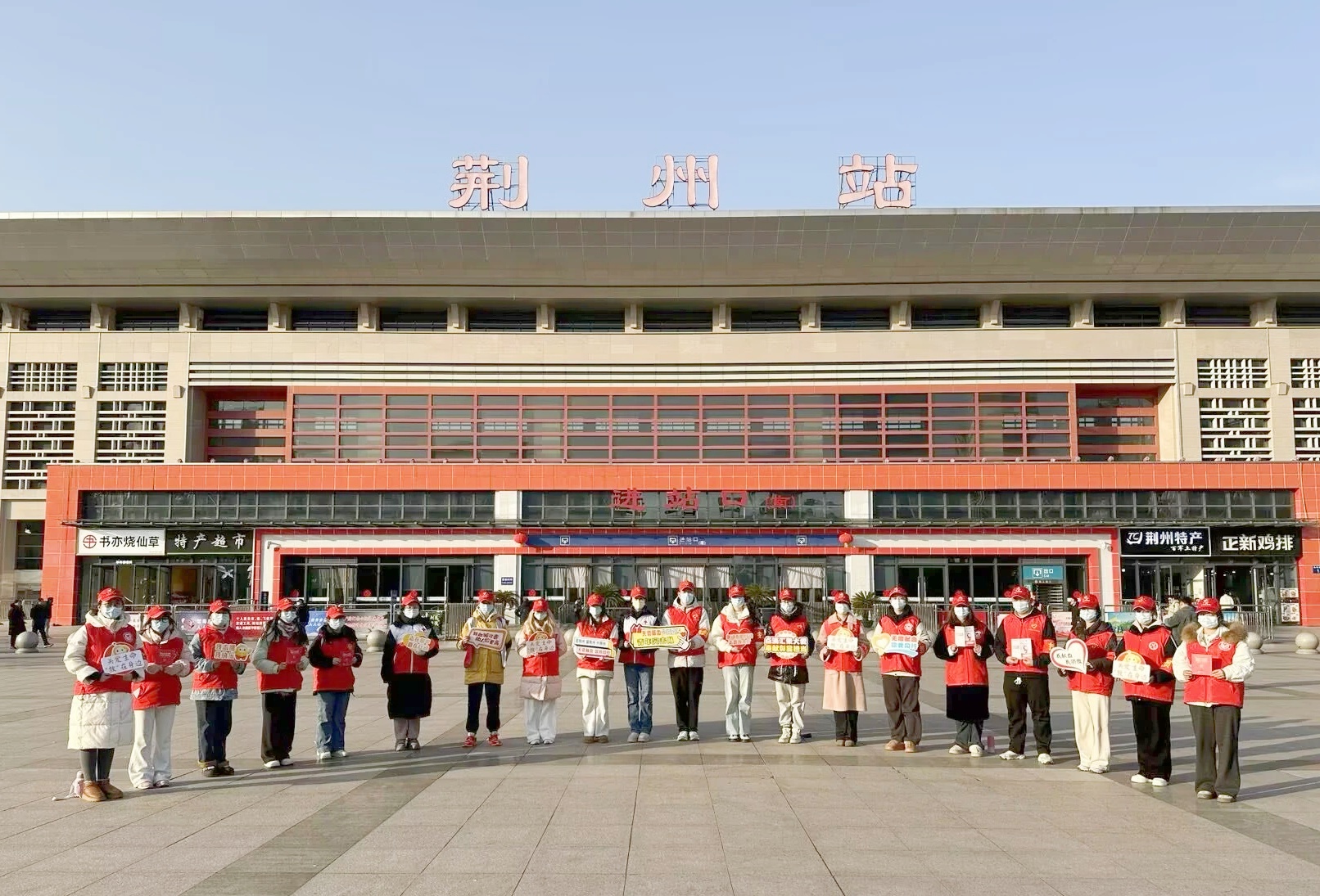 学生党团员“亮身份、做表率、践行初心使命”社会实践活动1.jpg