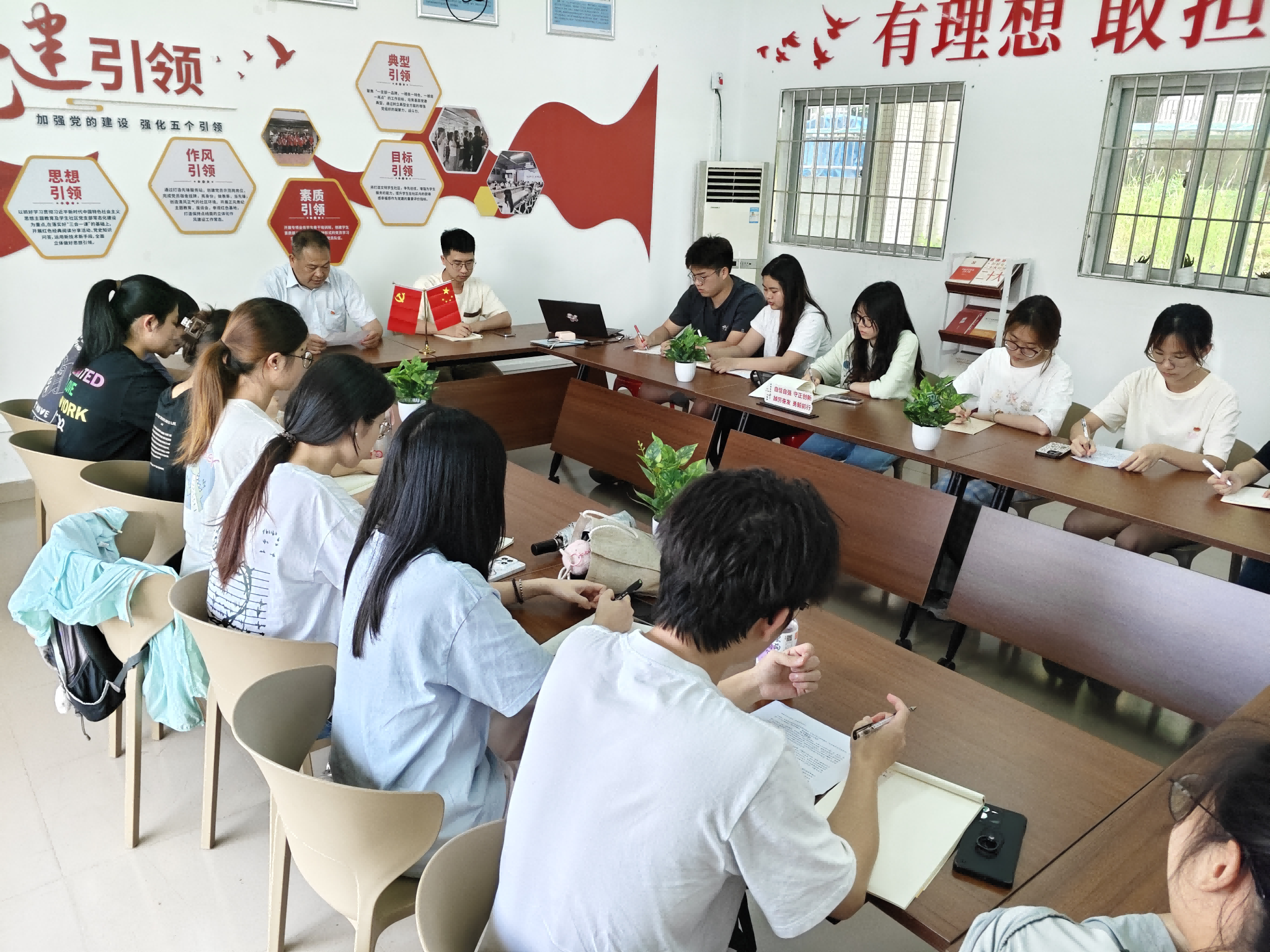 图片 1.png 图片 1.png