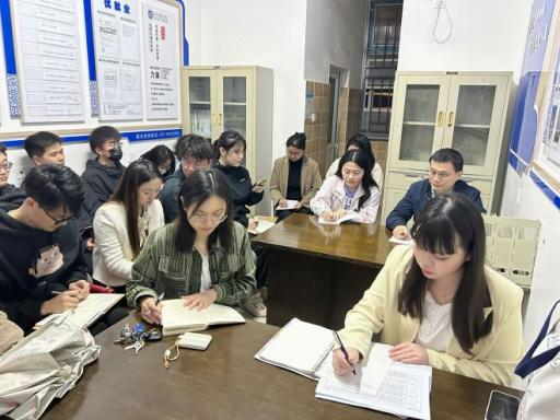 （左图社区主任教师下沉、右图党站成员下沉）.png