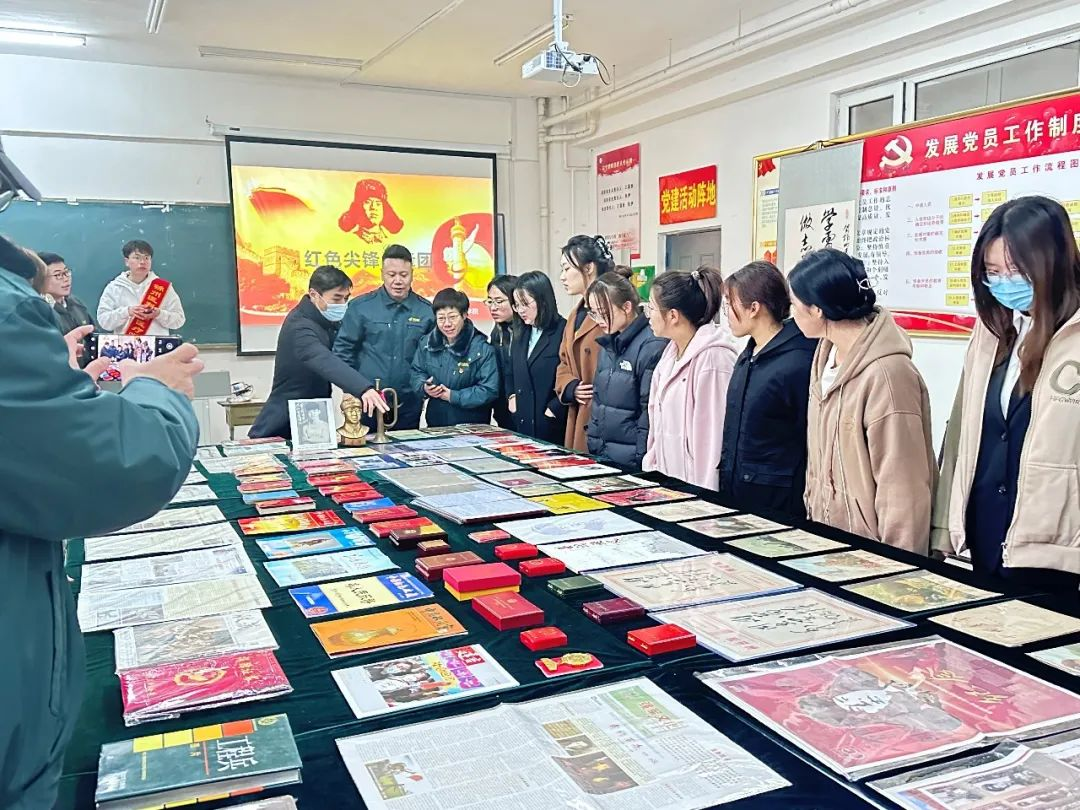 “学雷锋”主题活动进社区.png “学雷锋”主题活动进社区.png