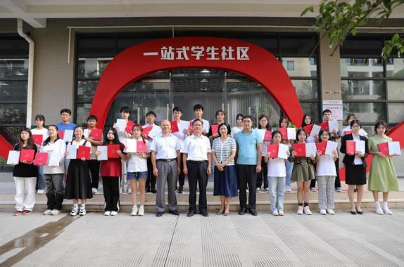 图1.png