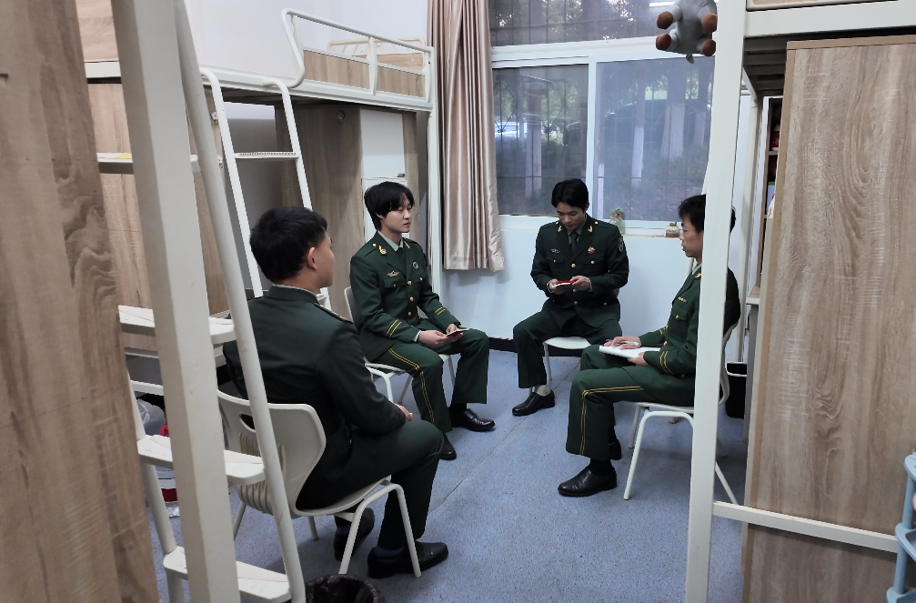 橄榄绿宿舍内部学习