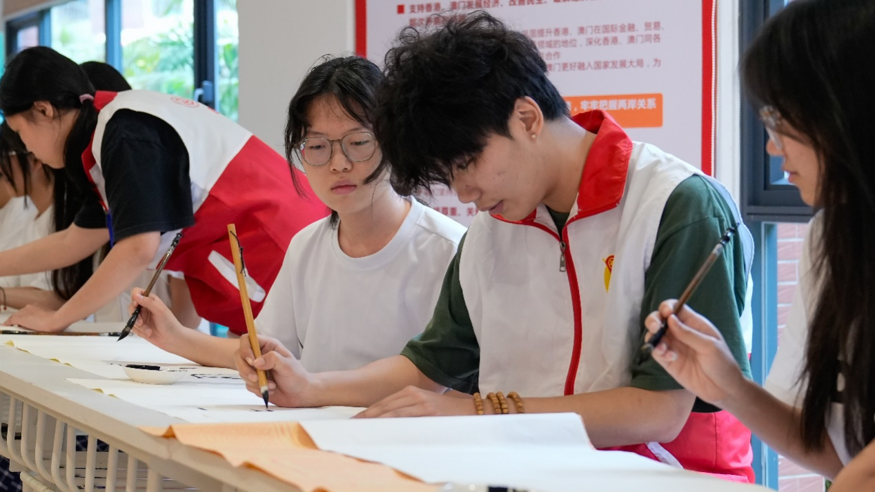 图片2.png 图片2.png