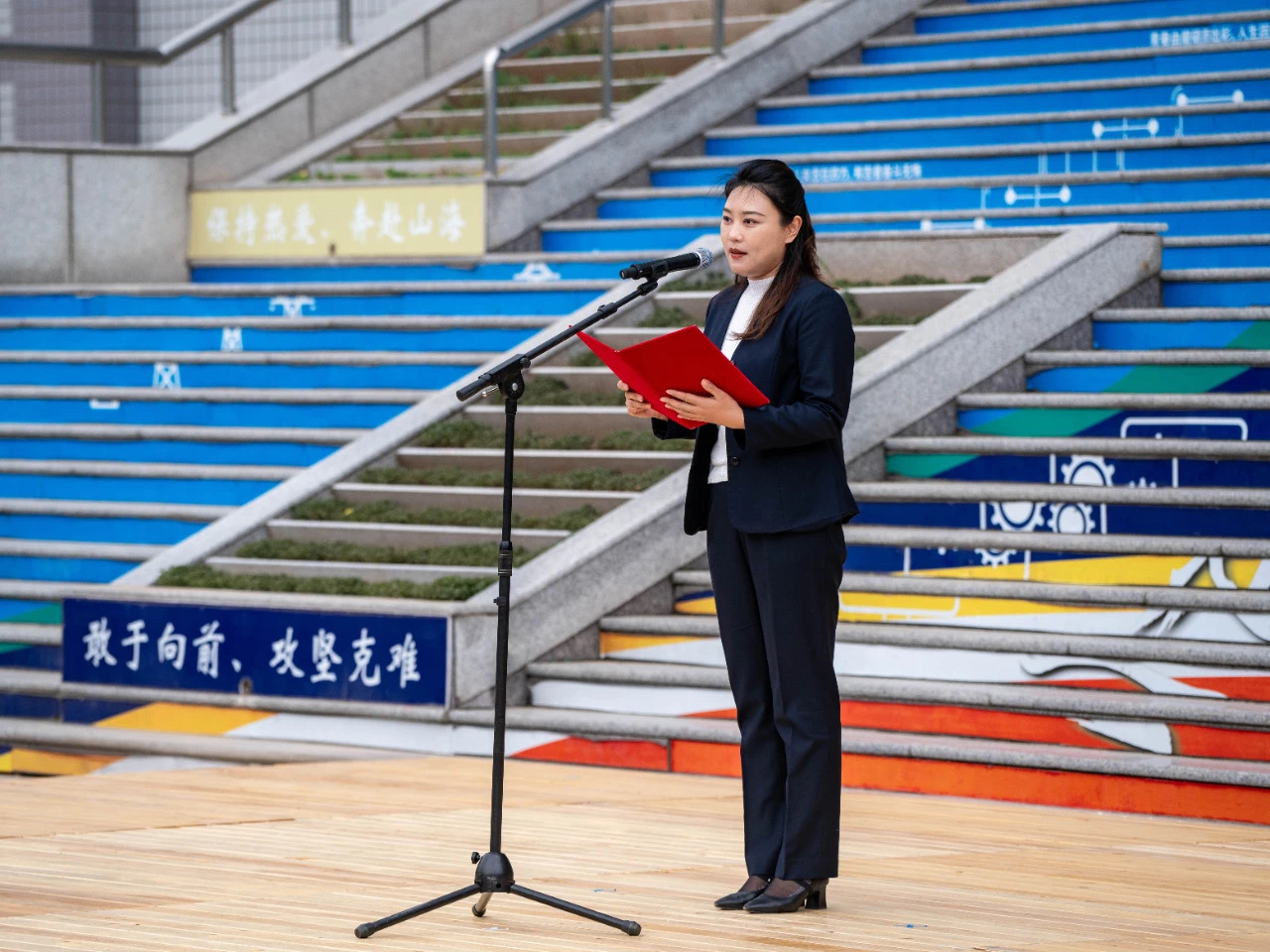 姚璐璐朗读《朱瑞烈士家书》节选.jpg 姚璐璐朗读《朱瑞烈士家书》节选.jpg