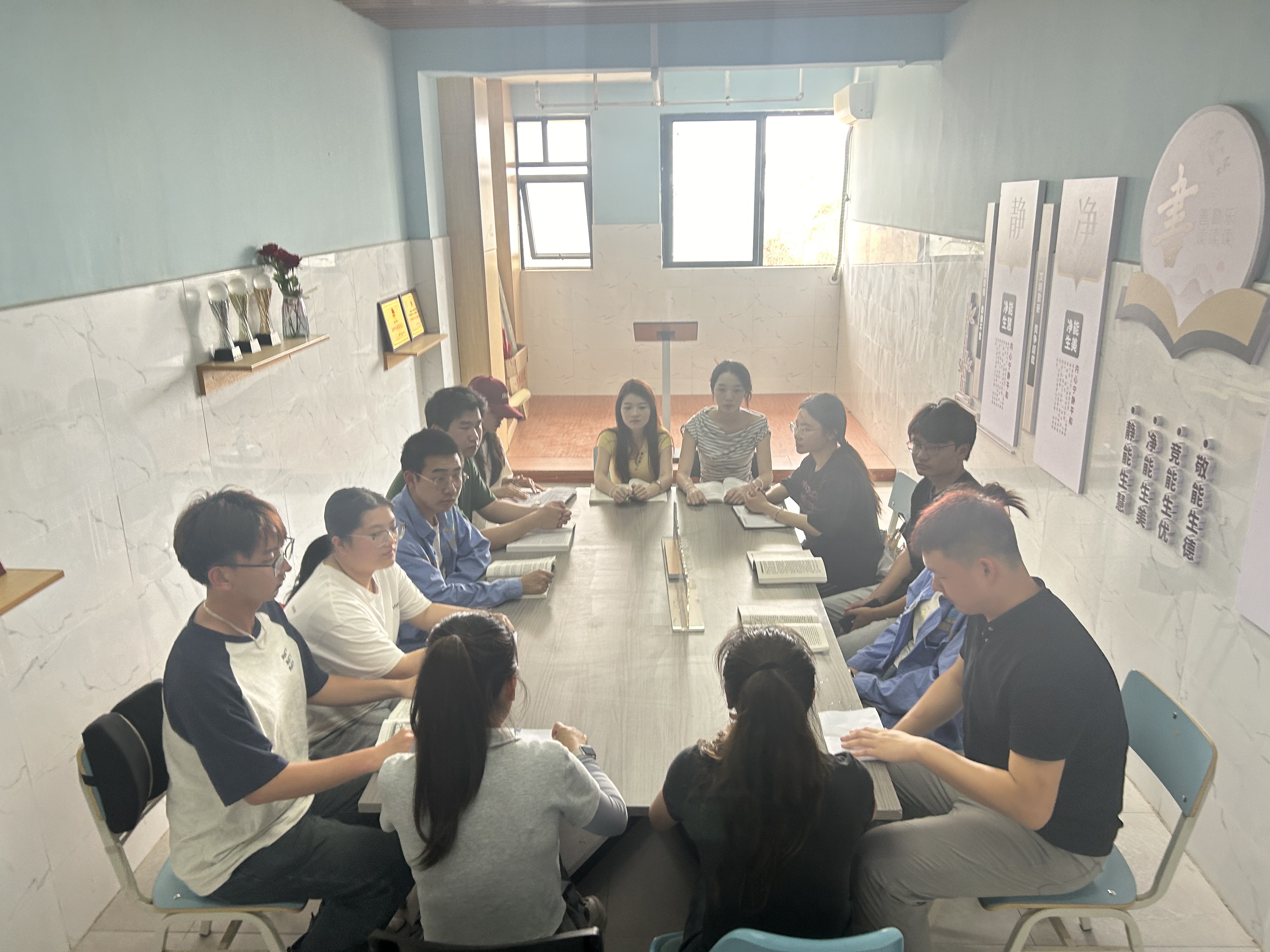 “群策群力共奋进 沟通交流促发展”学生骨干交流会.JPG