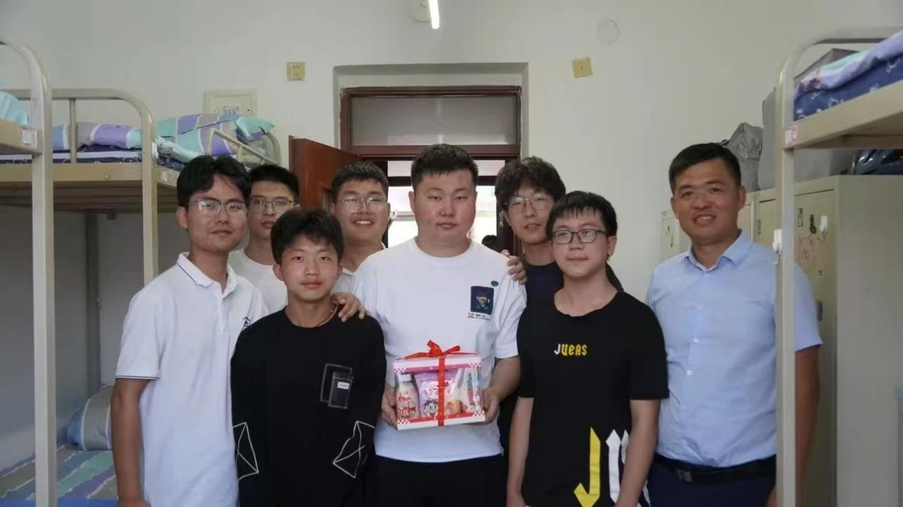 图片2.jpg
