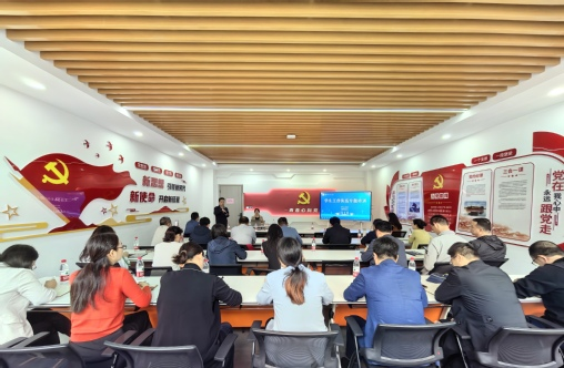 学工培训现场.png
