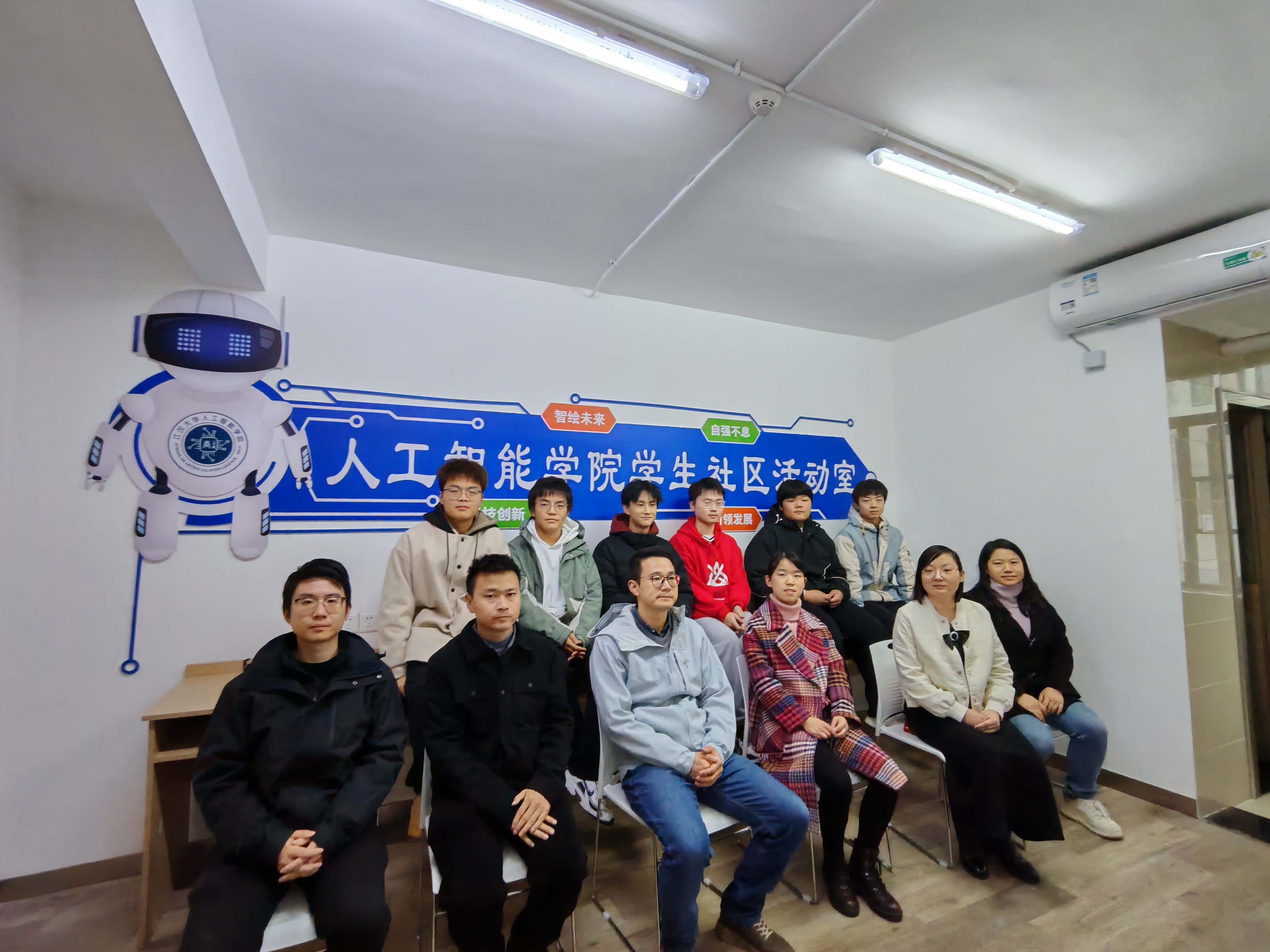 思政力量下沉学生社区.jpg