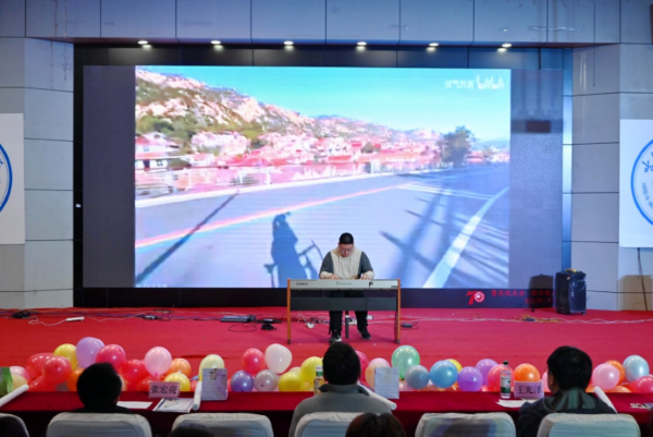 机械学院 陈建宇 钢琴演奏《最后之吻》.png