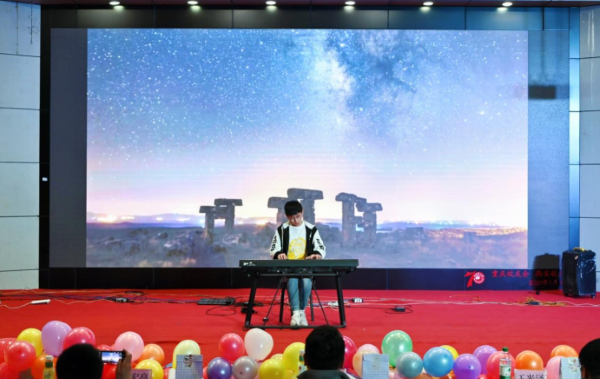 测通学院 张家傲 钢琴演奏《梁祝》.png