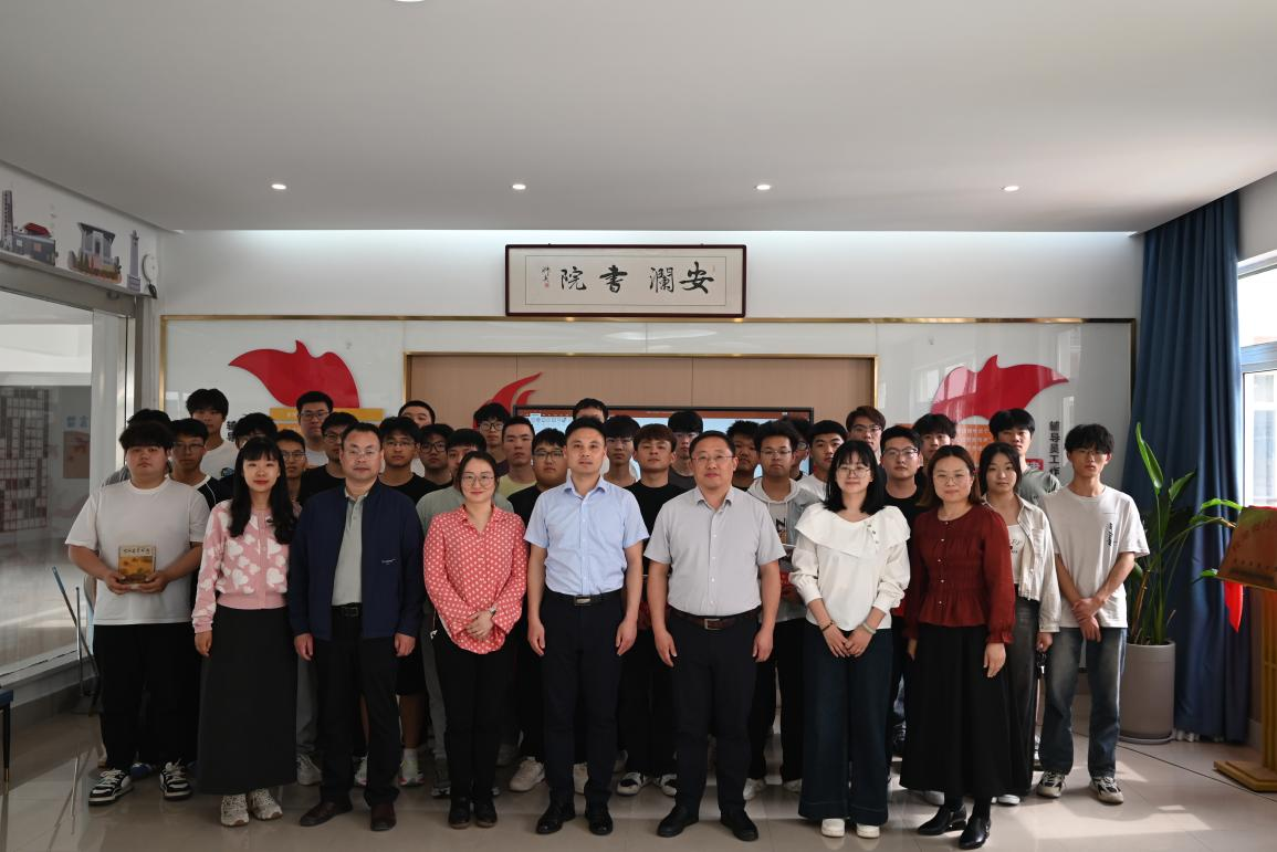 阅读基地共建合影.png 阅读基地共建合影.png