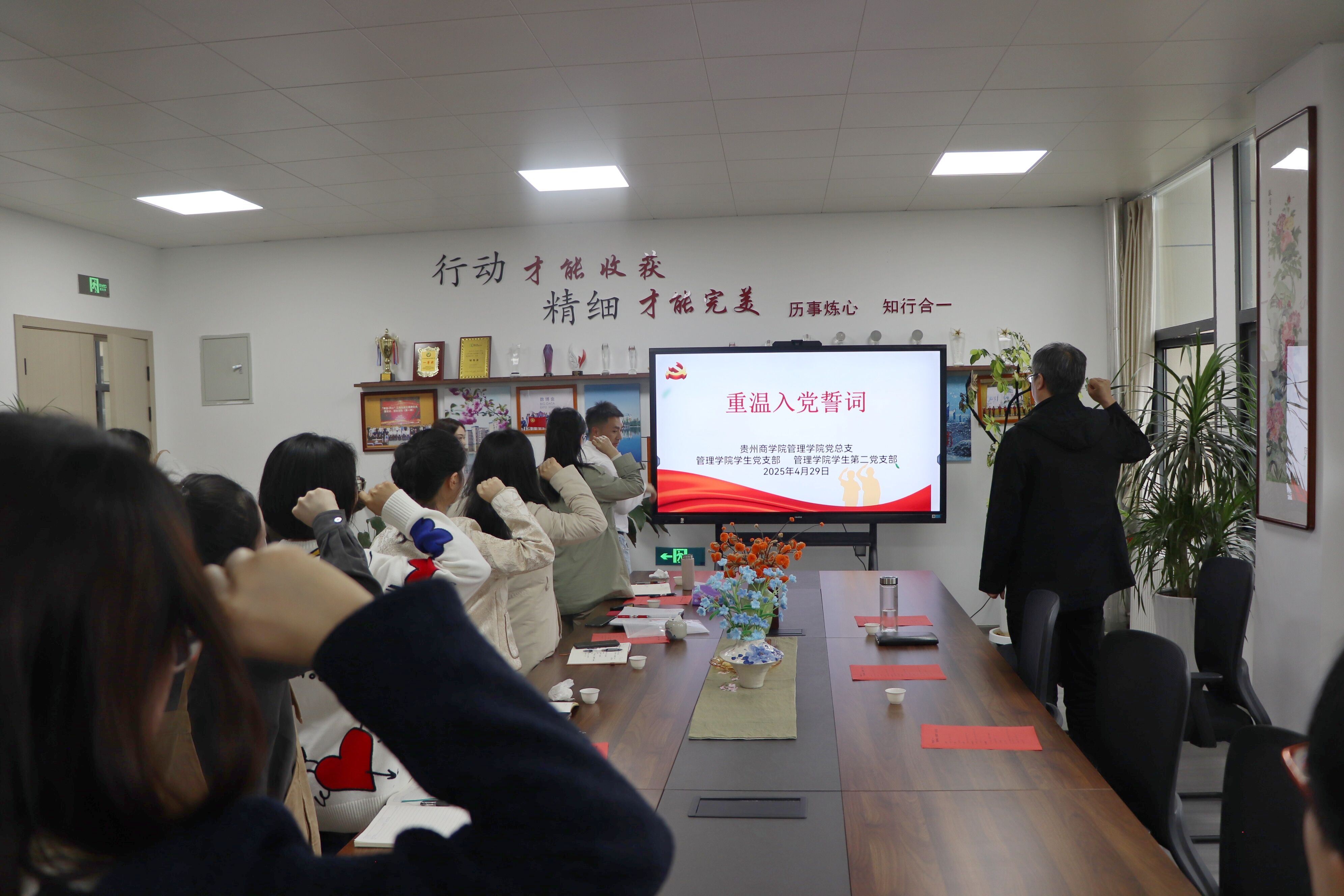 79c7751129d4f695.jpg 79c7751129d4f695.jpg