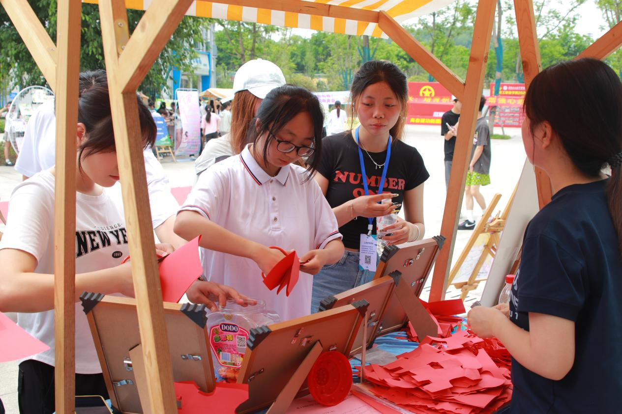 图片8.png 图片8.png