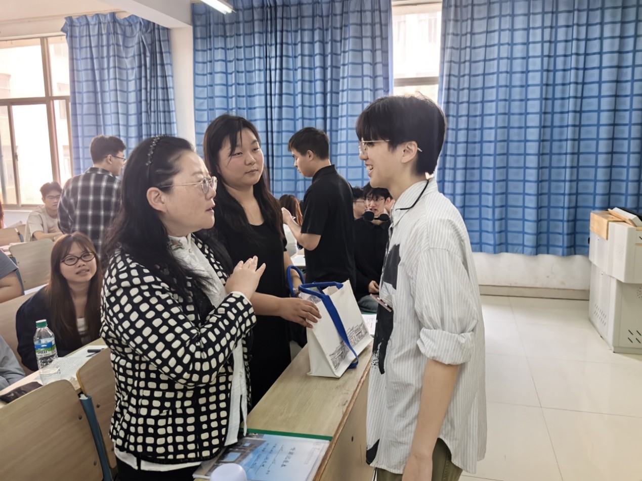 图片3.jpg 图片3.jpg