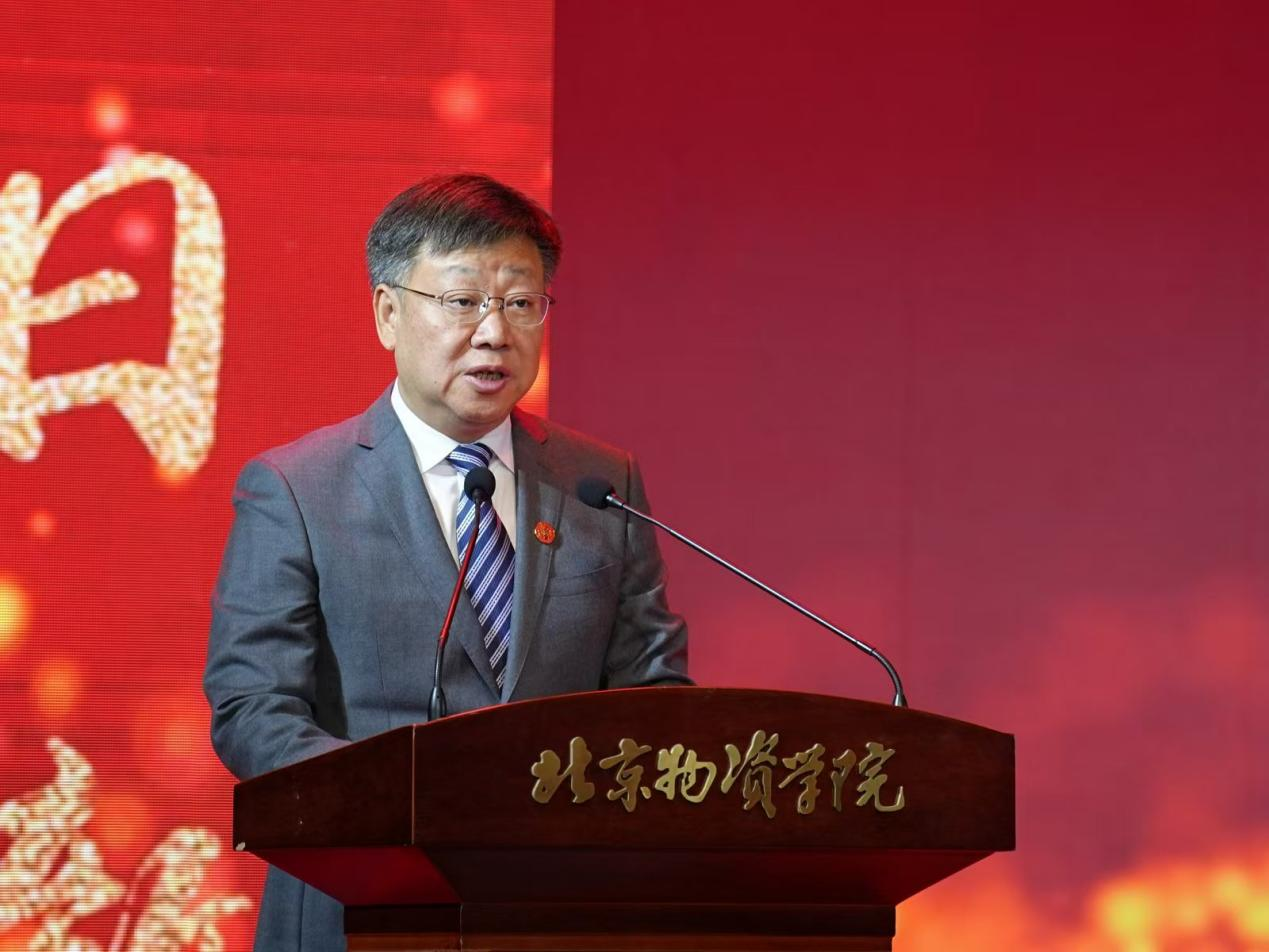校长讲话.png