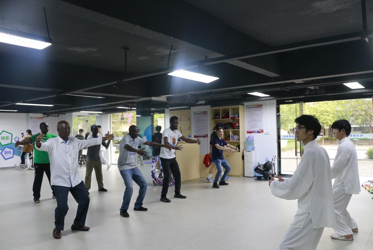 图片9.jpg 图片9.jpg