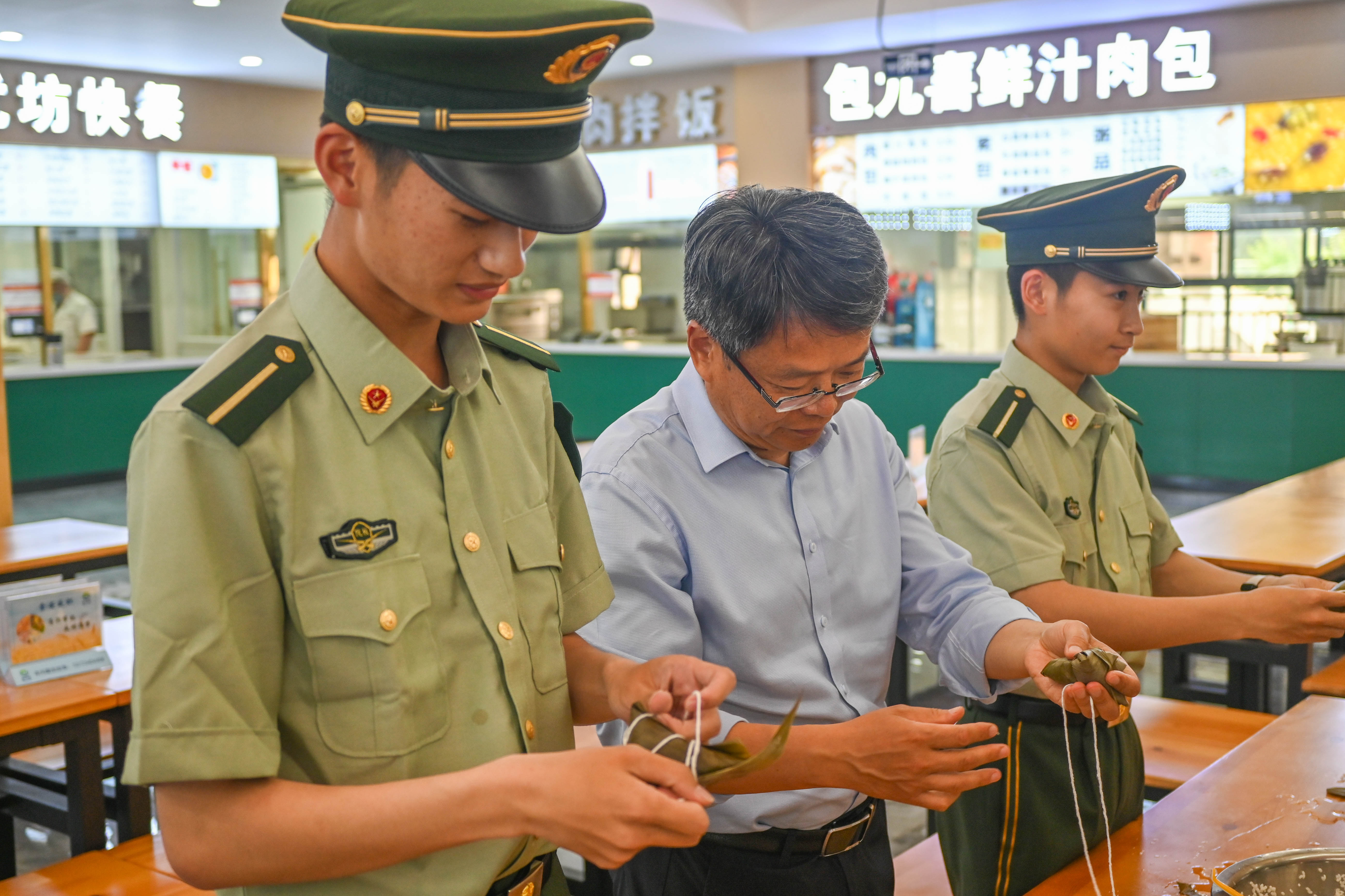 DSC_4045.jpg DSC_4045.jpg