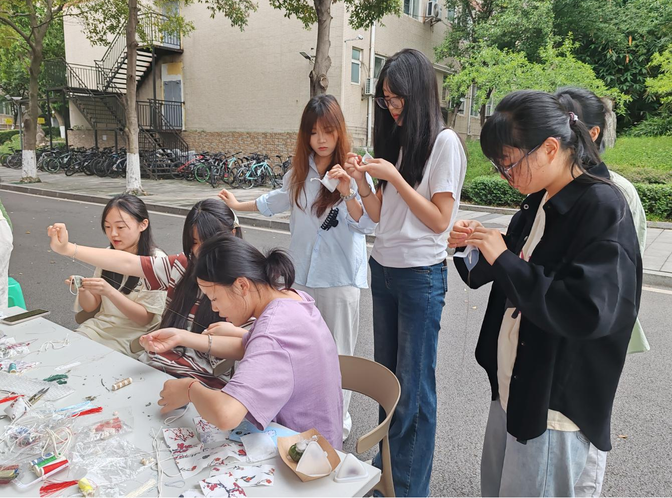 图片4.png 图片4.png