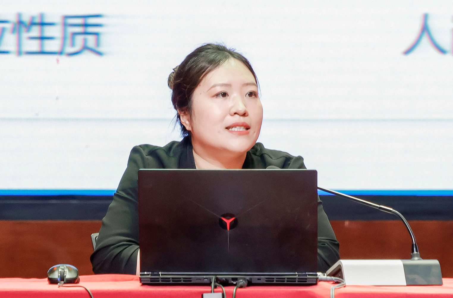 屏幕截图 2025-06-04 230907.png 屏幕截图 2025-06-04 230907.png