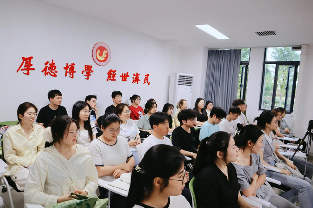 湖北经济学院:【校友访谈68期】跨界成长之路,从“技术能手”到职教新秀 - 湖北经济学院 - 一站式云平台