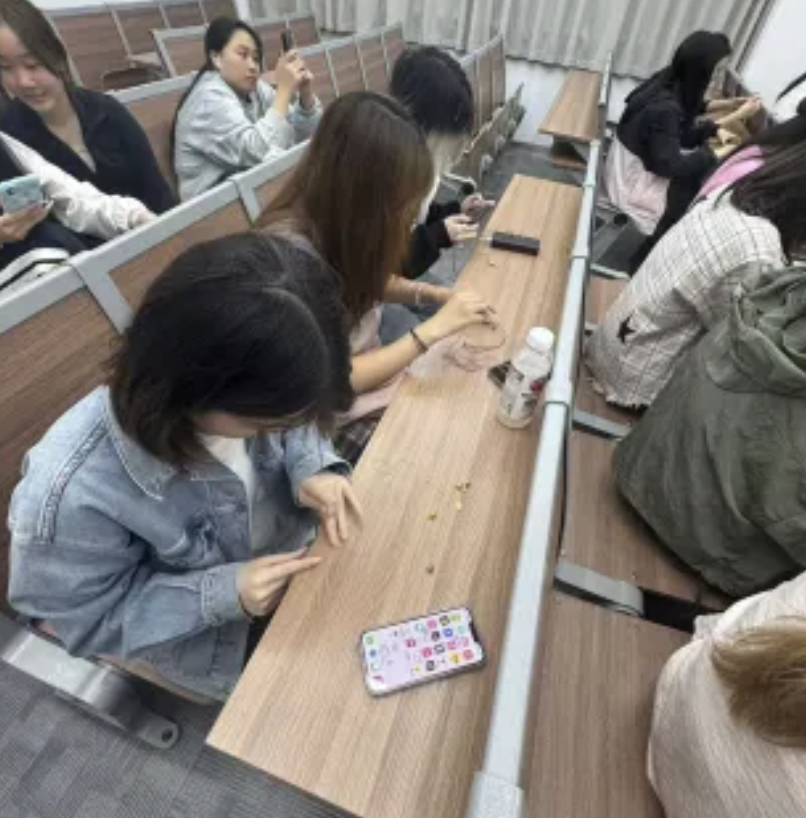 截屏2025-06-09 下午9.00.37.png 截屏2025-06-09 下午9.00.37.png