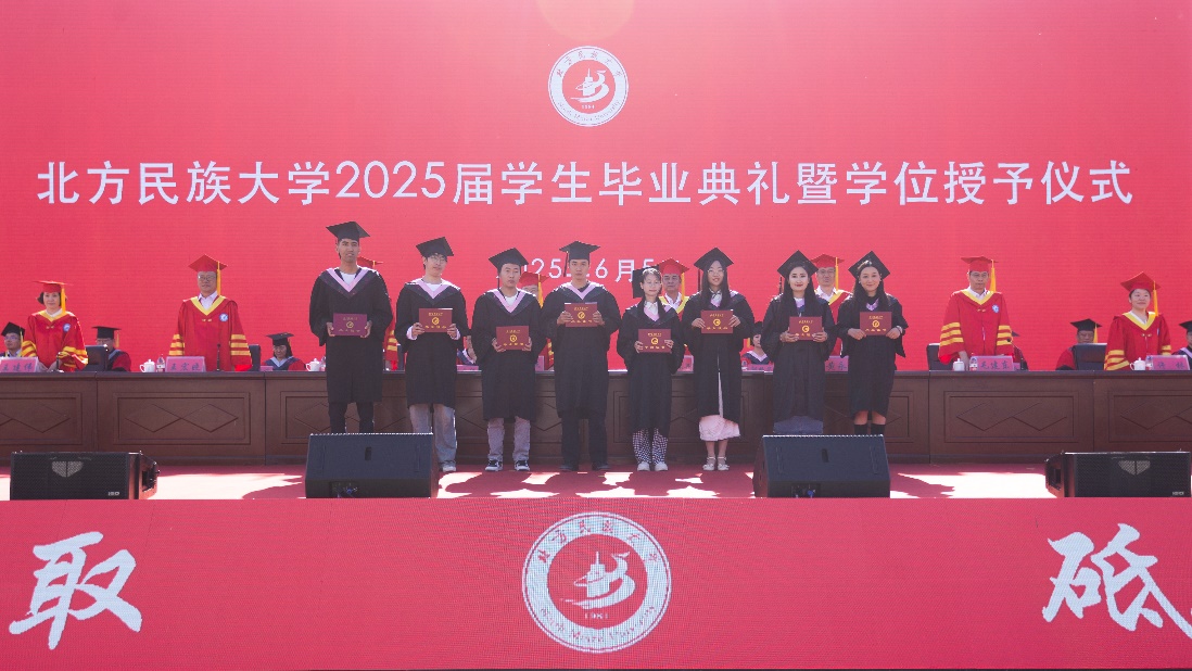 C7BD621A616DE3A695F213510AA_FEA5AB76_3CC69.jpg C7BD621A616DE3A695F213510AA_FEA5AB76_3CC69.jpg