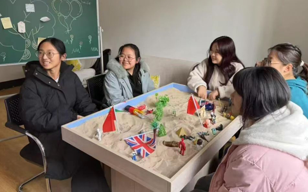 学生社区寝室团体心理辅导.jpg