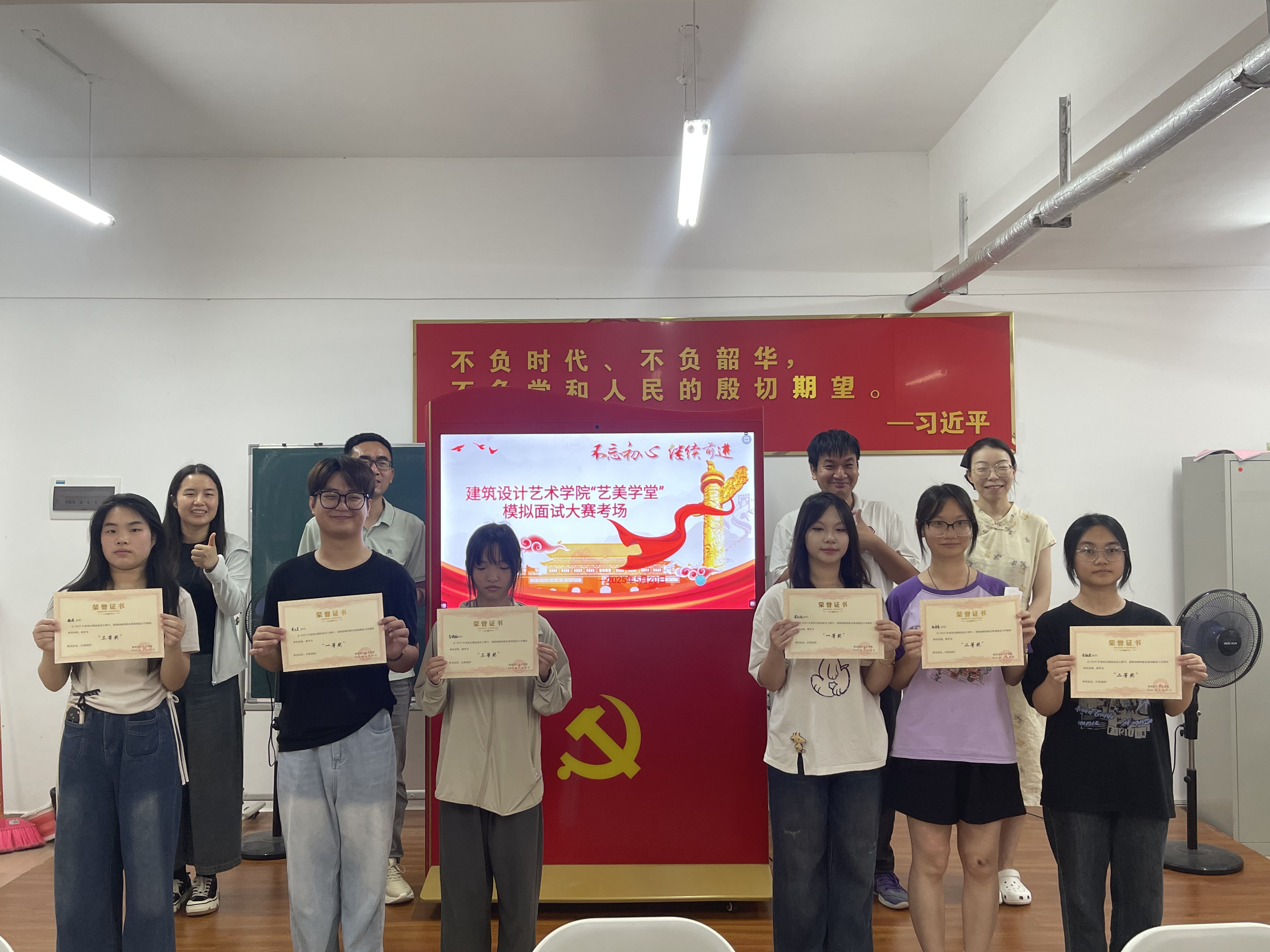 3d8507ae841436252ee60f16b70cf37.jpg 3d8507ae841436252ee60f16b70cf37.jpg