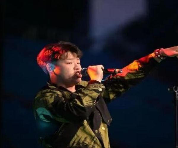 《改变自己》.jpg 《改变自己》.jpg