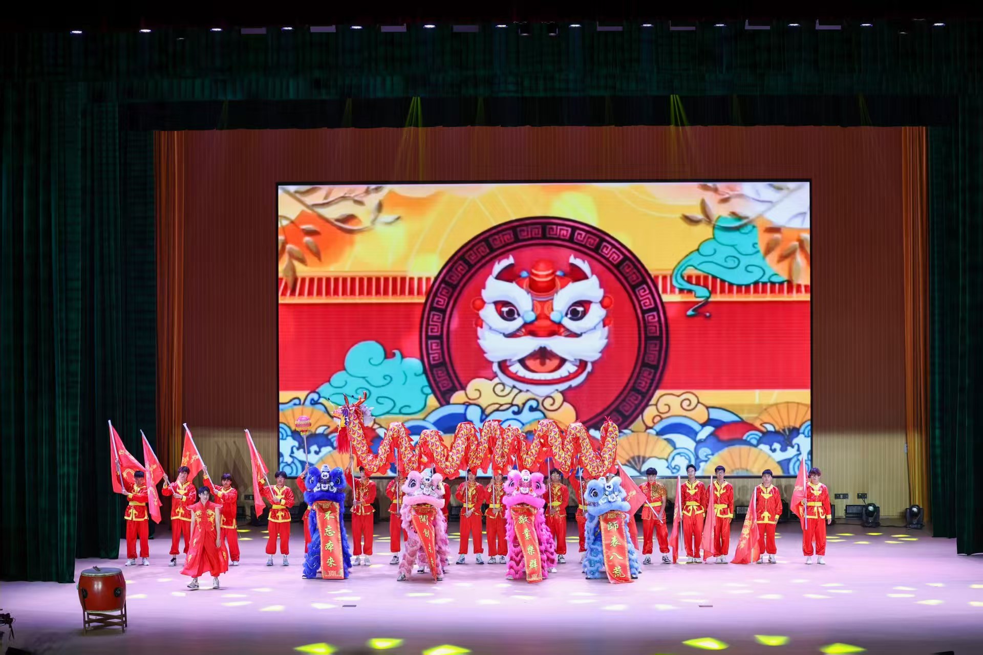 毕业典礼 (3).jpg