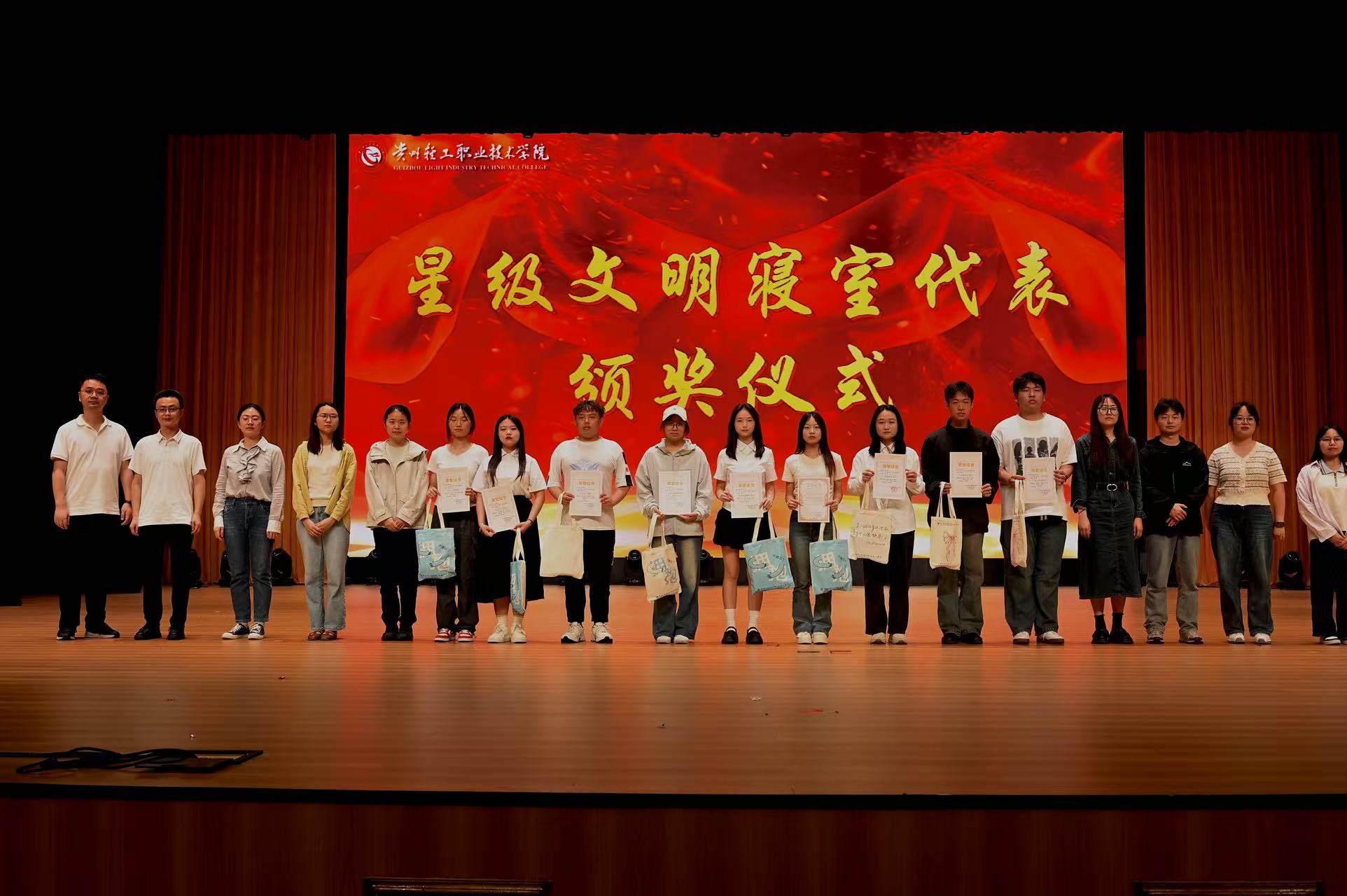 405d35e7e7e8f310b534839e2d5cc2a9.jpg 405d35e7e7e8f310b534839e2d5cc2a9.jpg