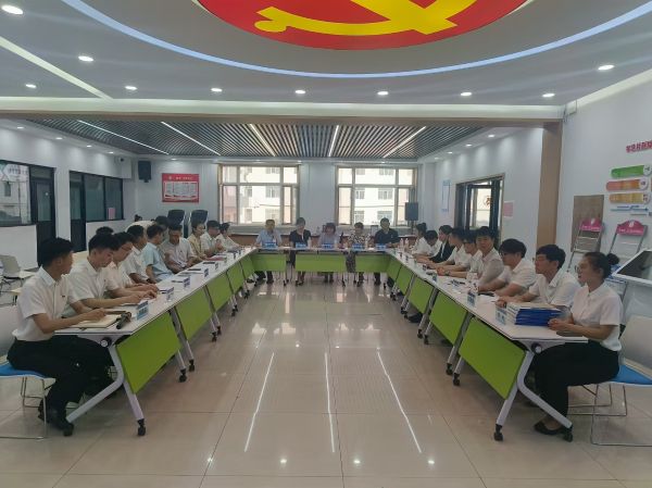 活动现场.jpg 活动现场.jpg