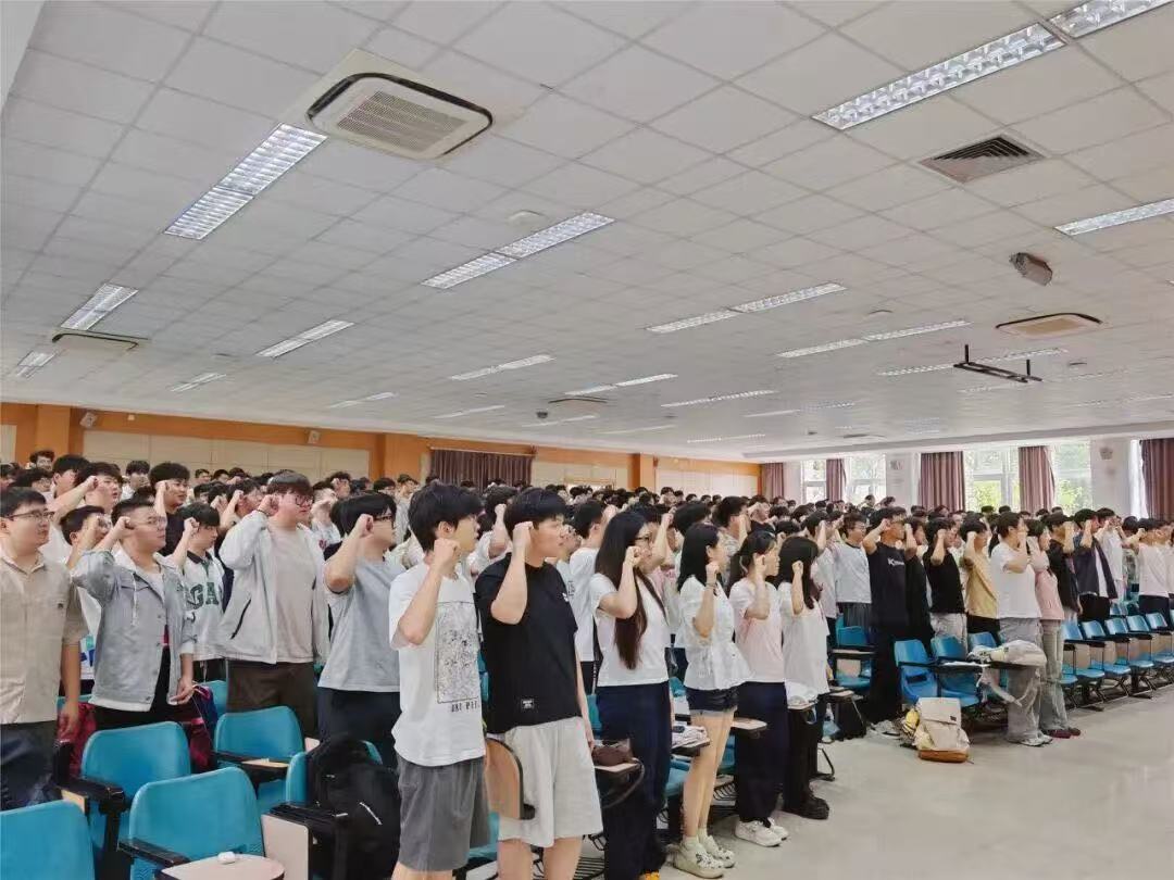 25eb32612f0c44cd4f23bde2df431f50.jpg 25eb32612f0c44cd4f23bde2df431f50.jpg