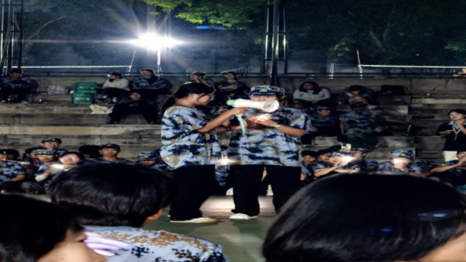 “一站式”社区| 信息技术系举办新生晚训文艺演表演活动