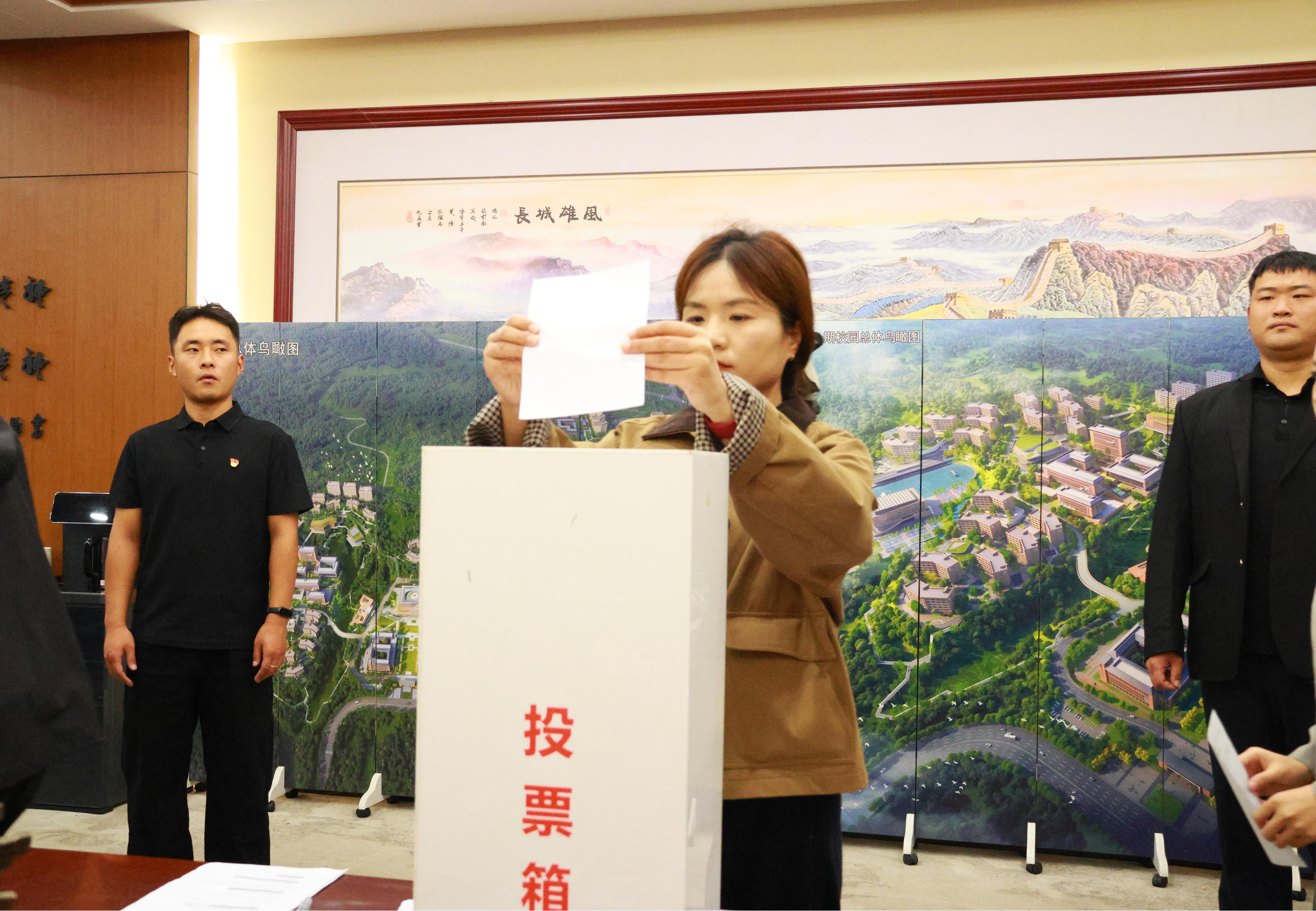 844A2700.JPG 844A2700.JPG