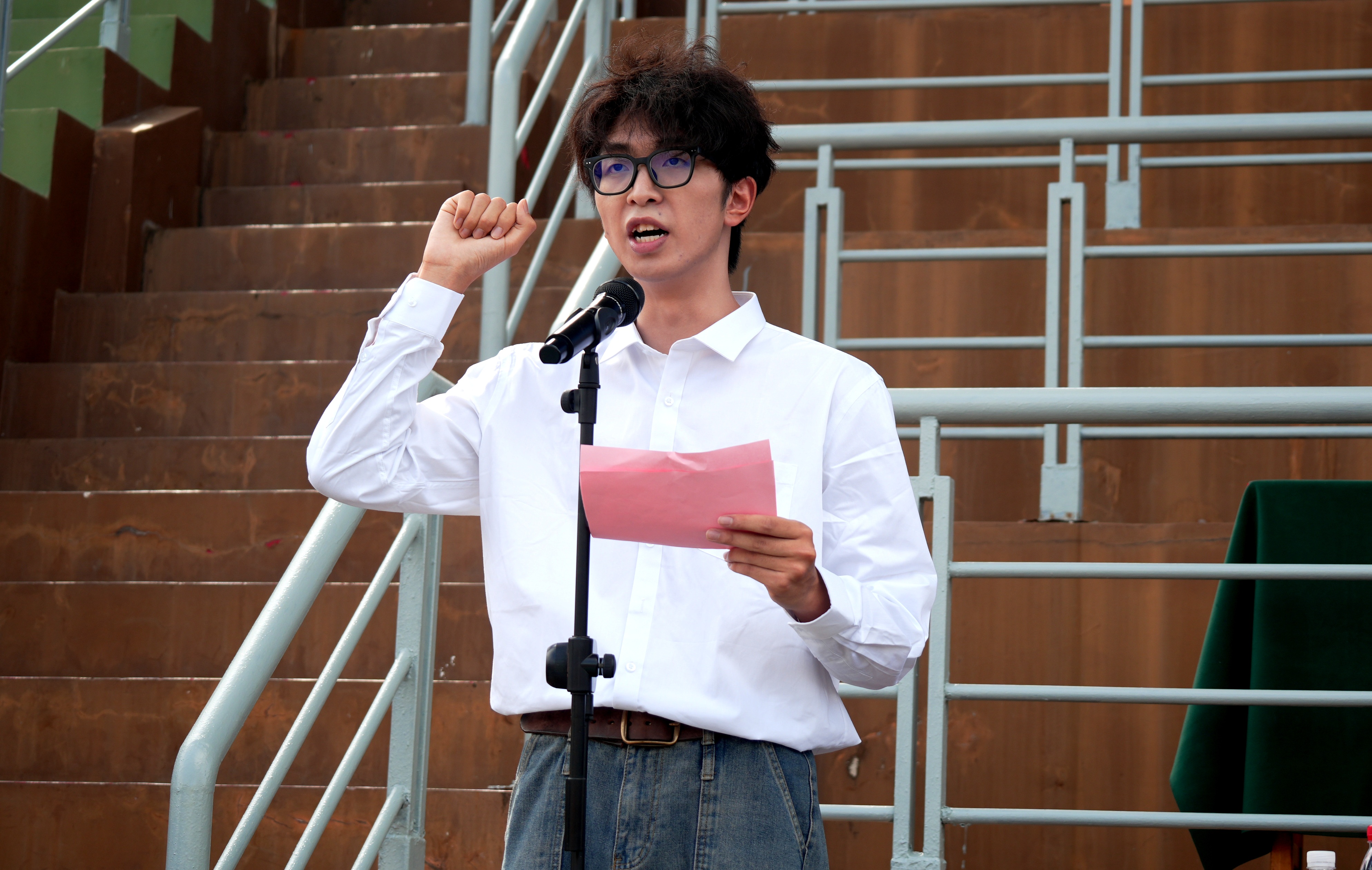 以青春之名 与祖国同行——学校隆重举行2025级新生开学典礼暨军训成果汇报会8（1）.jpg