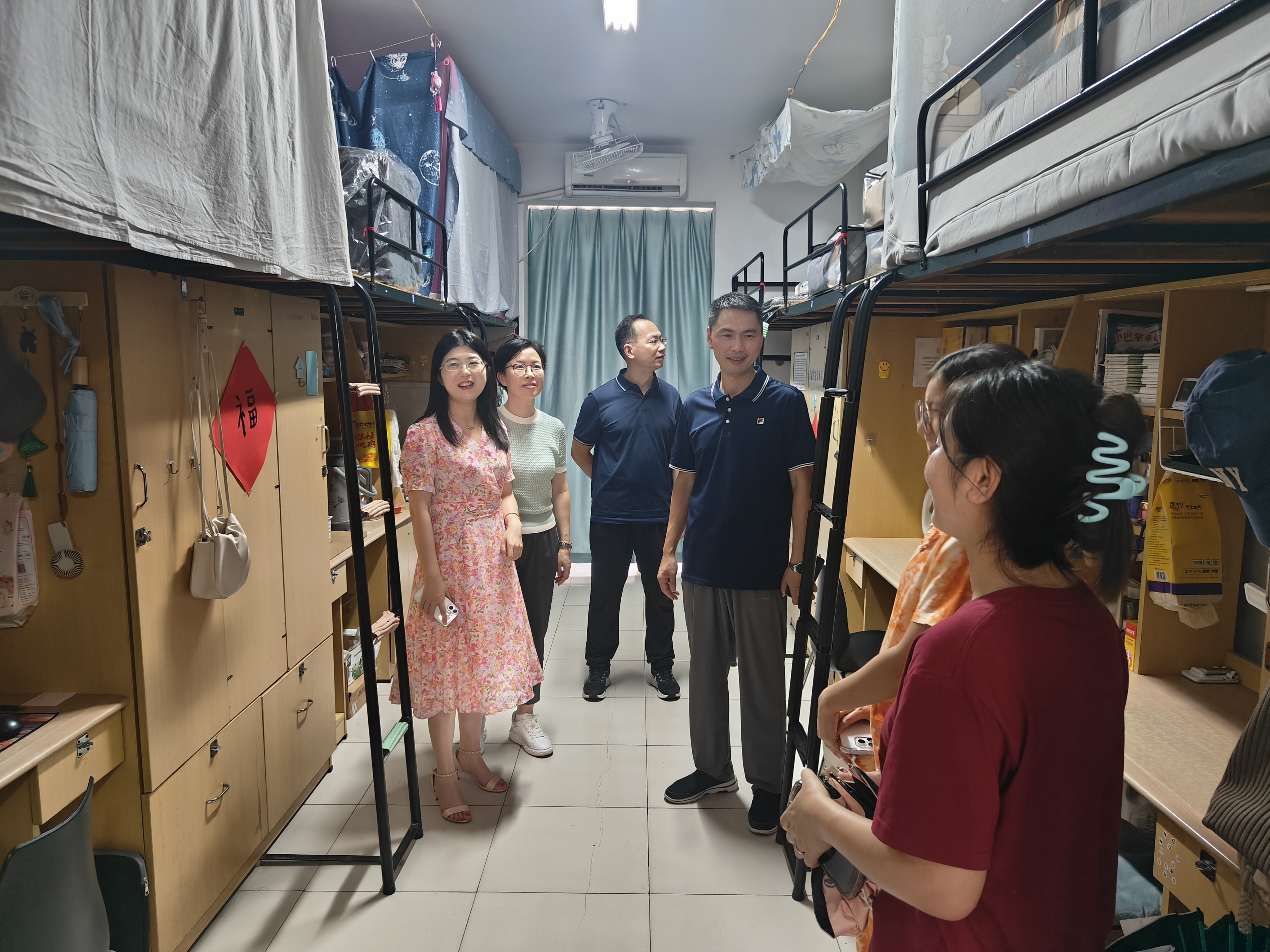 启梦新程 奋进同行——临床医学院开展新学期留学生宿舍走访工作.jpg 启梦新程 奋进同行——临床医学院开展新学期留学生宿舍走访工作.jpg