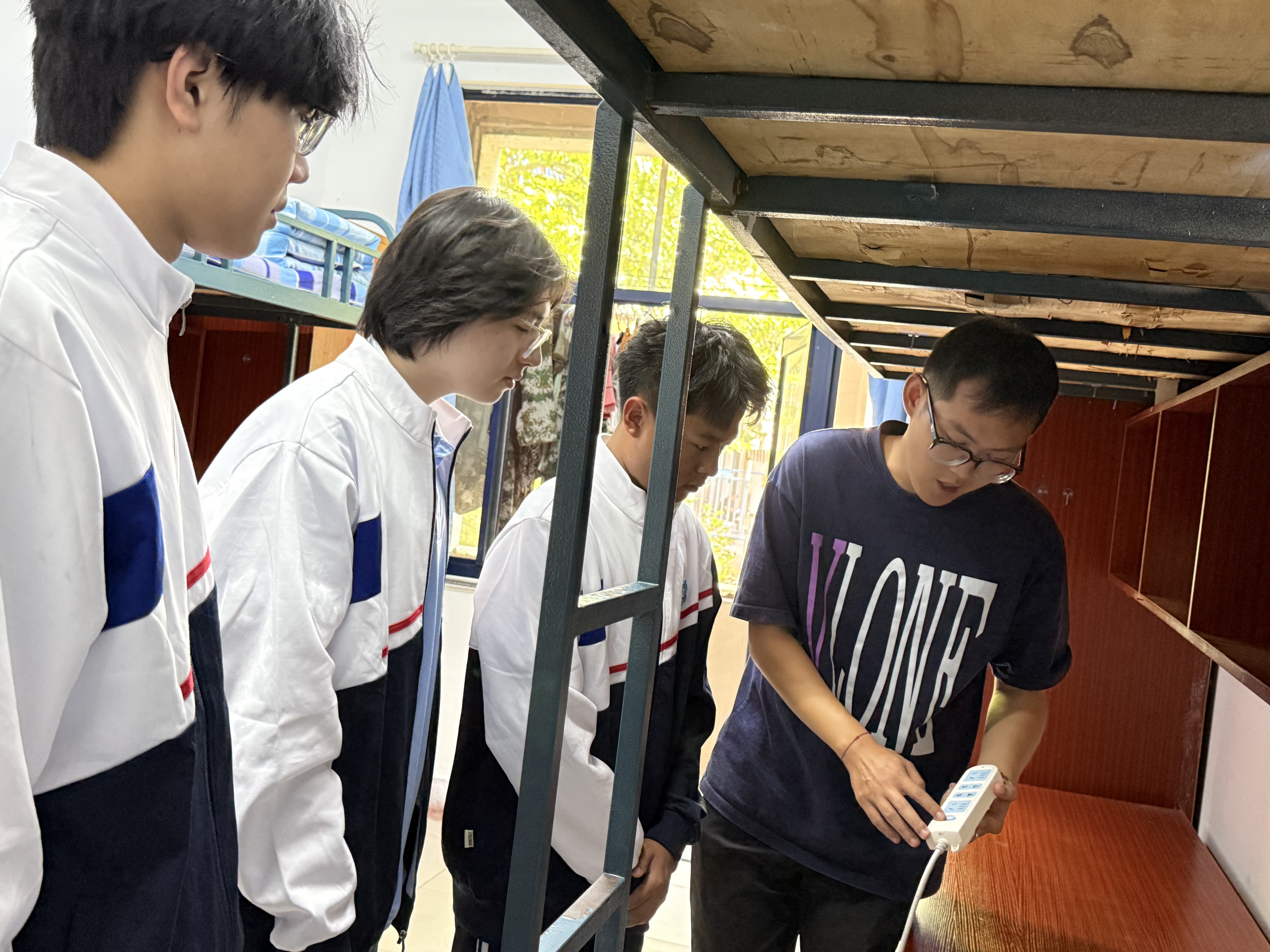 图片4.jpg 图片4.jpg