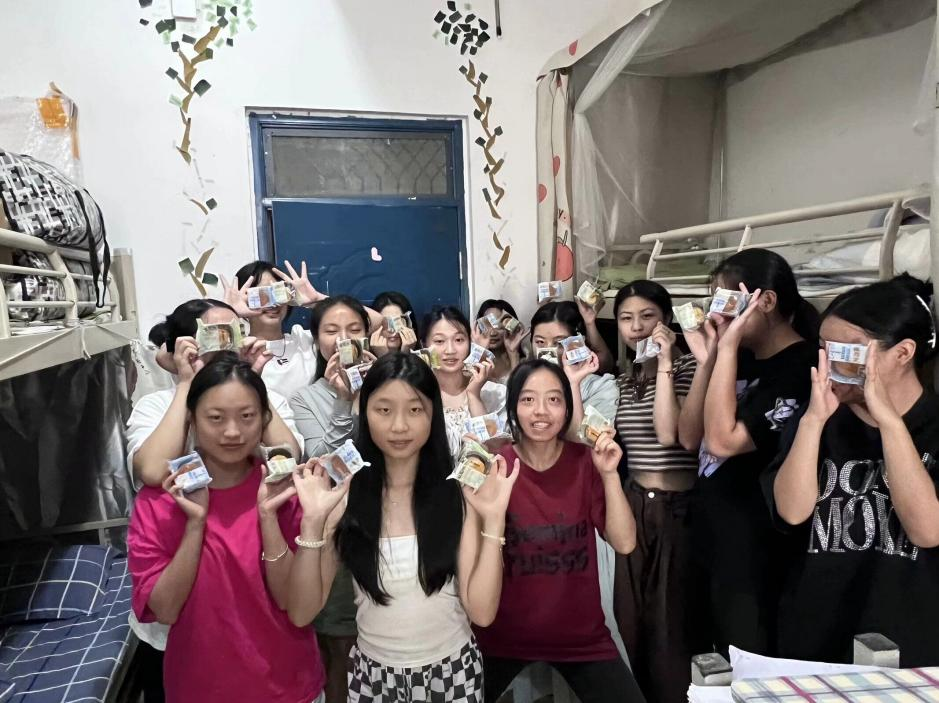 中秋1.png 中秋1.png