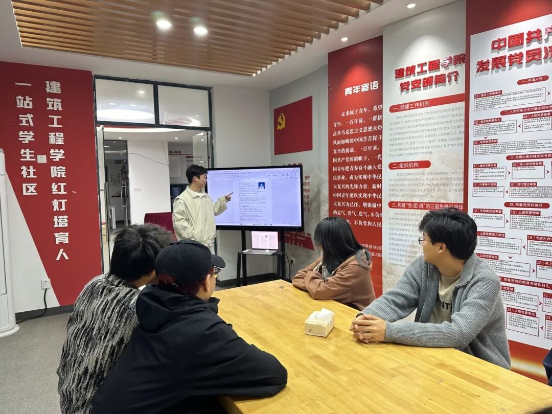 化繁为“简” “职”面未来——大学生简历制作大赛3.jpg 化繁为“简” “职”面未来——大学生简历制作大赛3.jpg