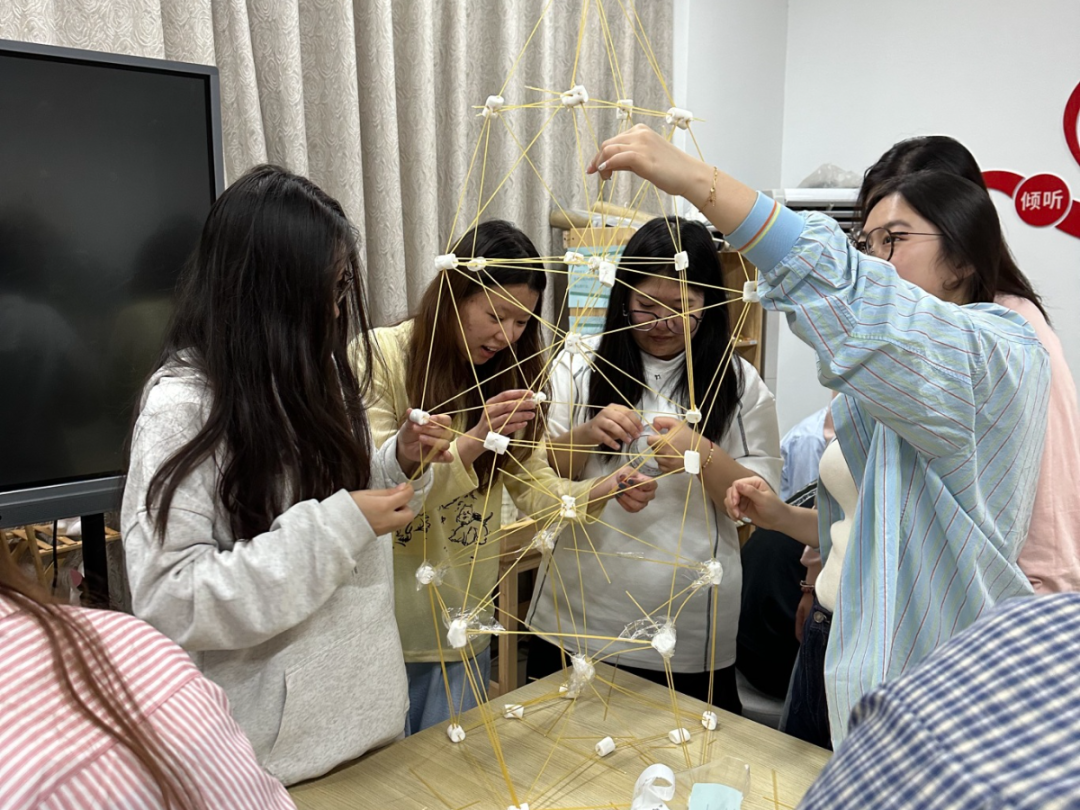 “意想天开,云端筑梦”创意活动2.png “意想天开,云端筑梦”创意活动2.png