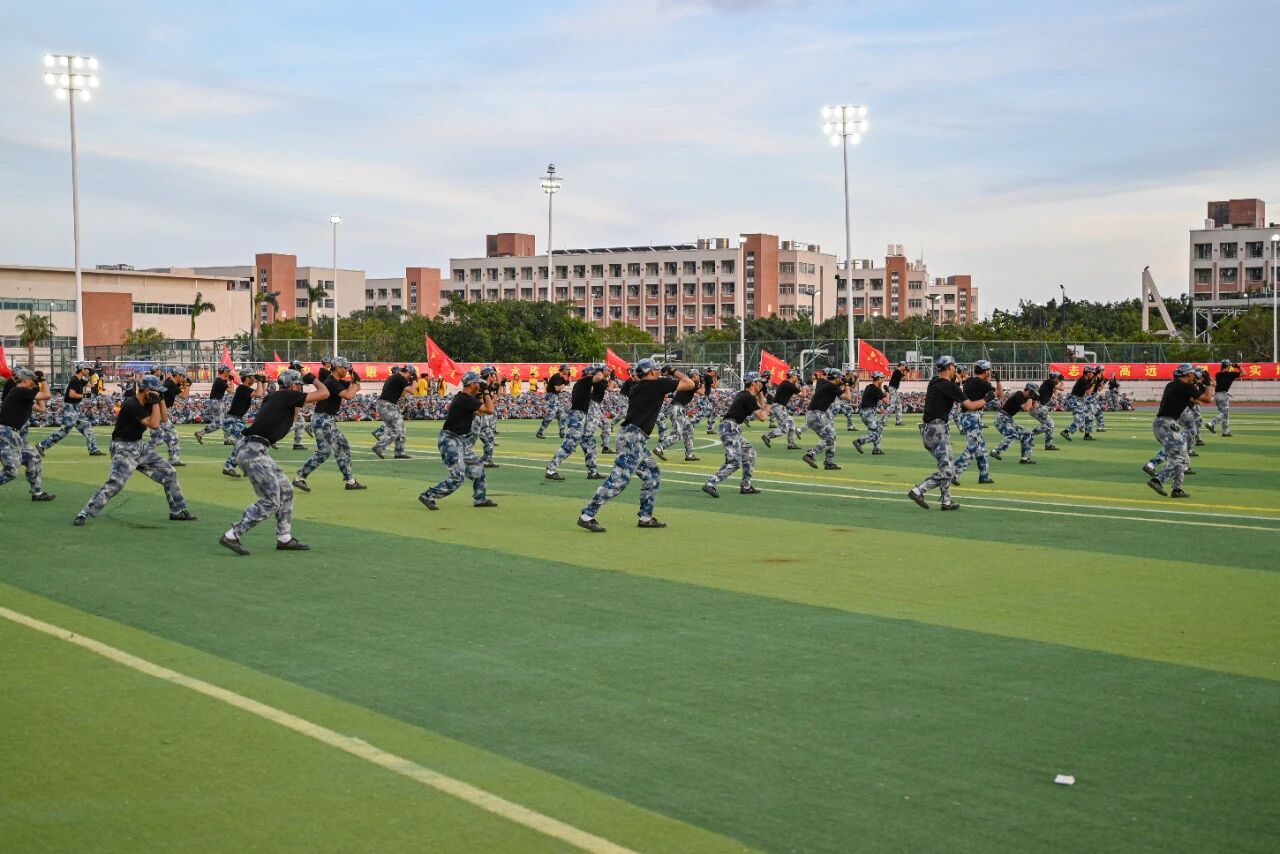 结营15.jpg 结营15.jpg