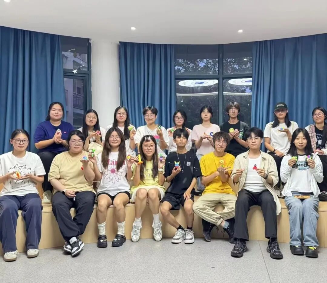 “超轻黏土,超燃想象,超美时光”黏土手工活动3.jpg “超轻黏土,超燃想象,超美时光”黏土手工活动3.jpg