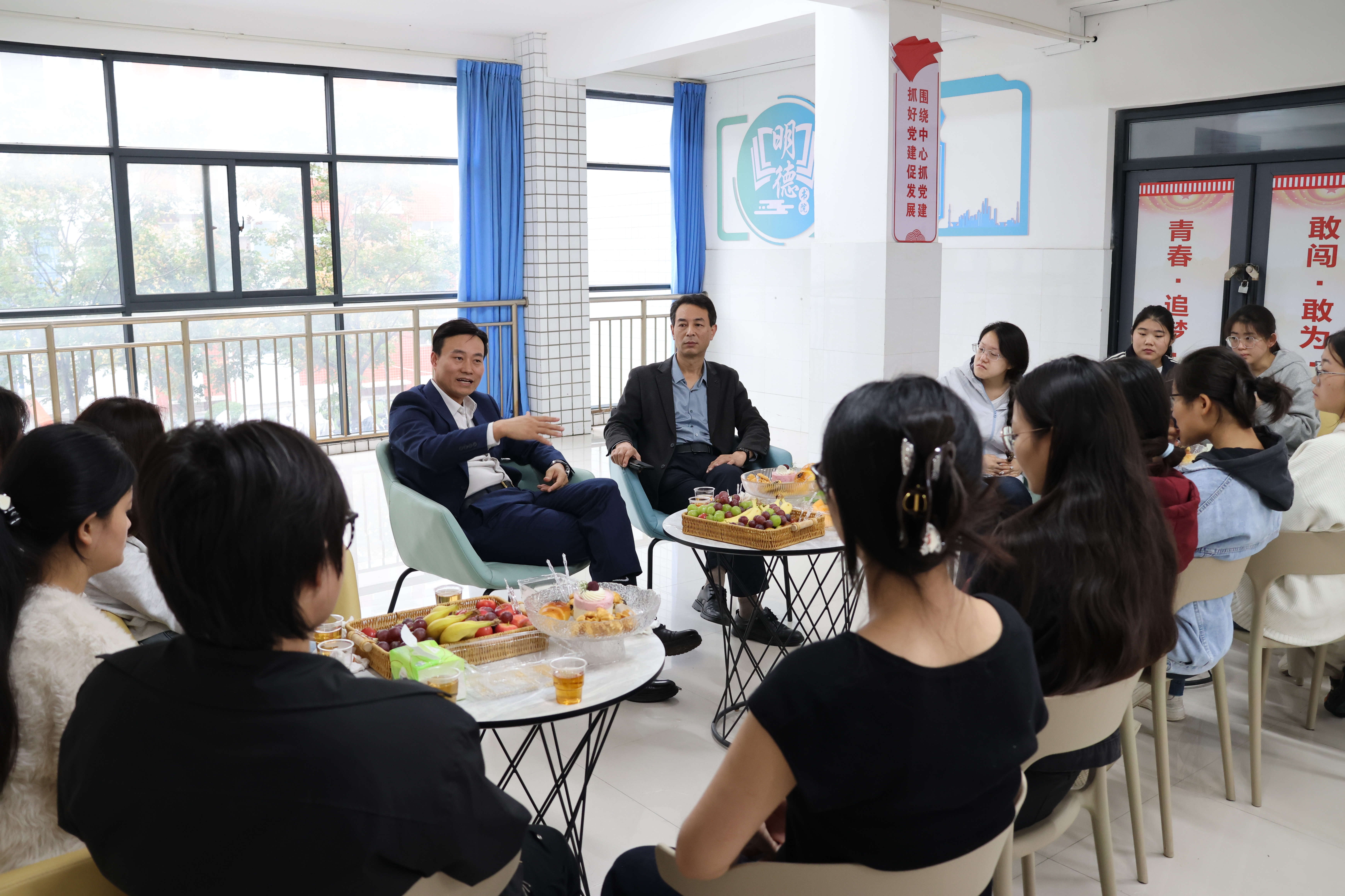 844A4843.JPG 844A4843.JPG