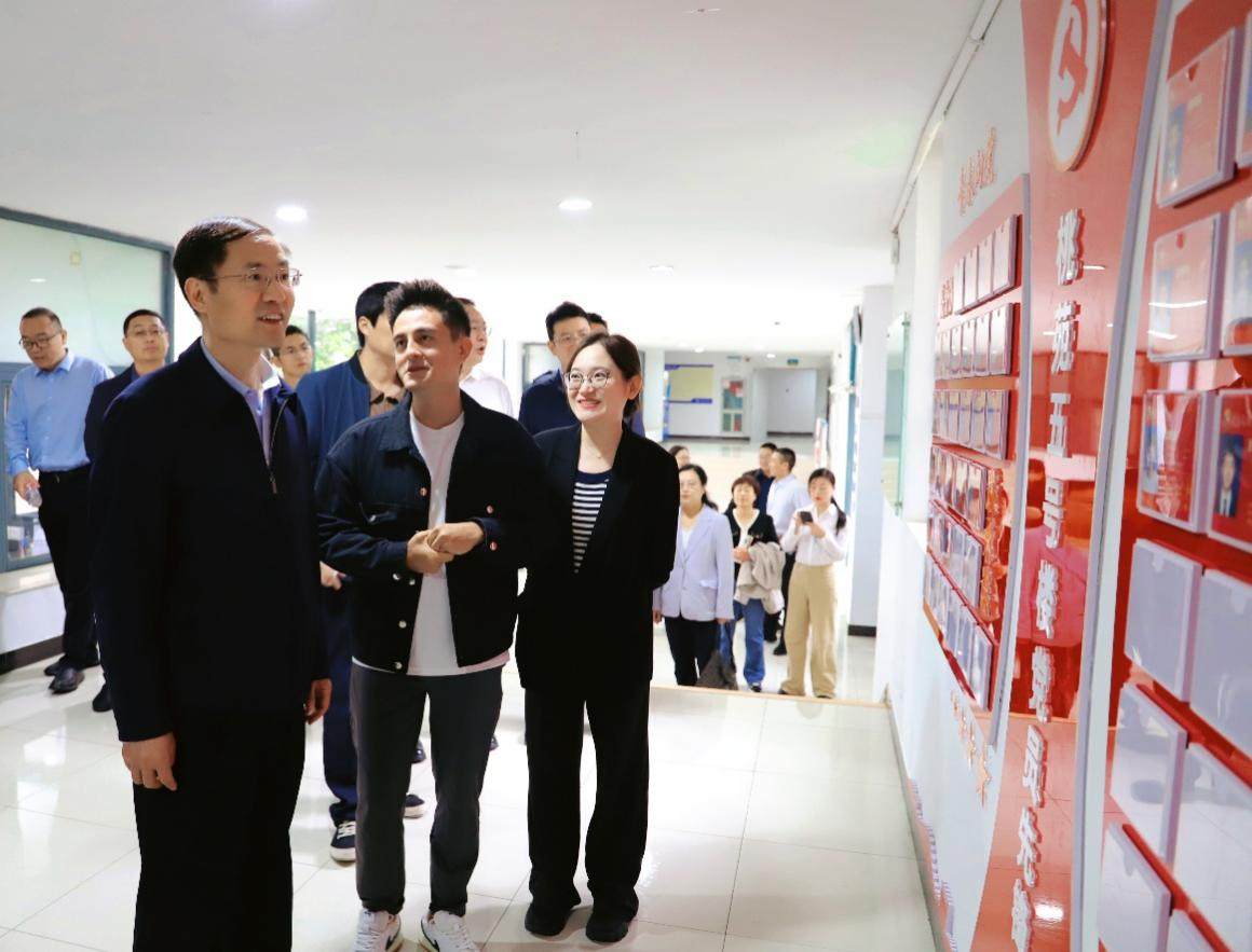 观摩现场.png 观摩现场.png