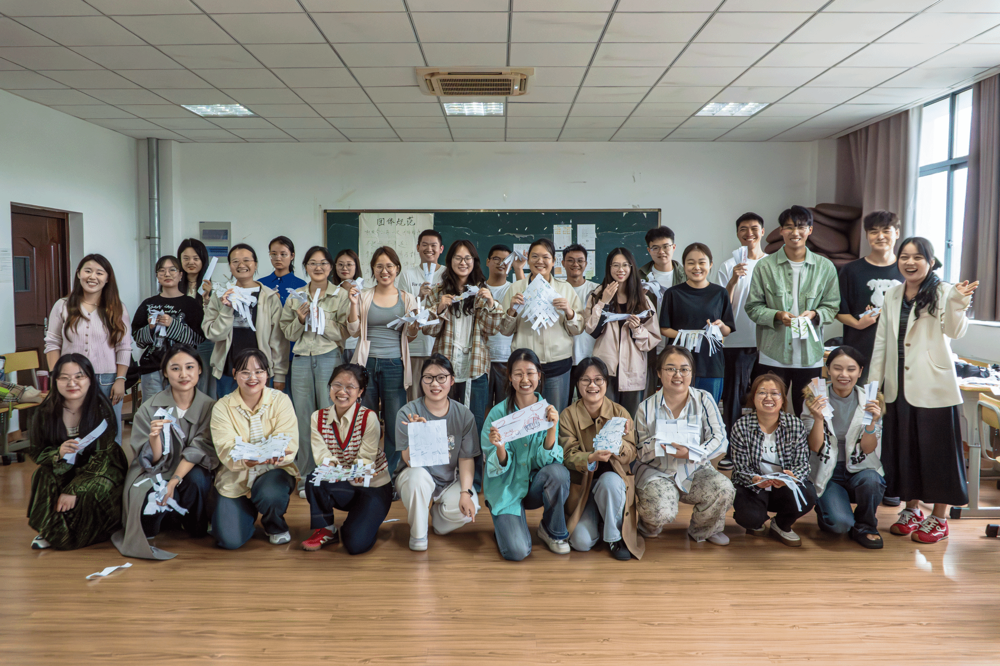 8118ACA0F5D2F4E288A93589BA1_3D4AE8CA_15667F.png 8118ACA0F5D2F4E288A93589BA1_3D4AE8CA_15667F.png